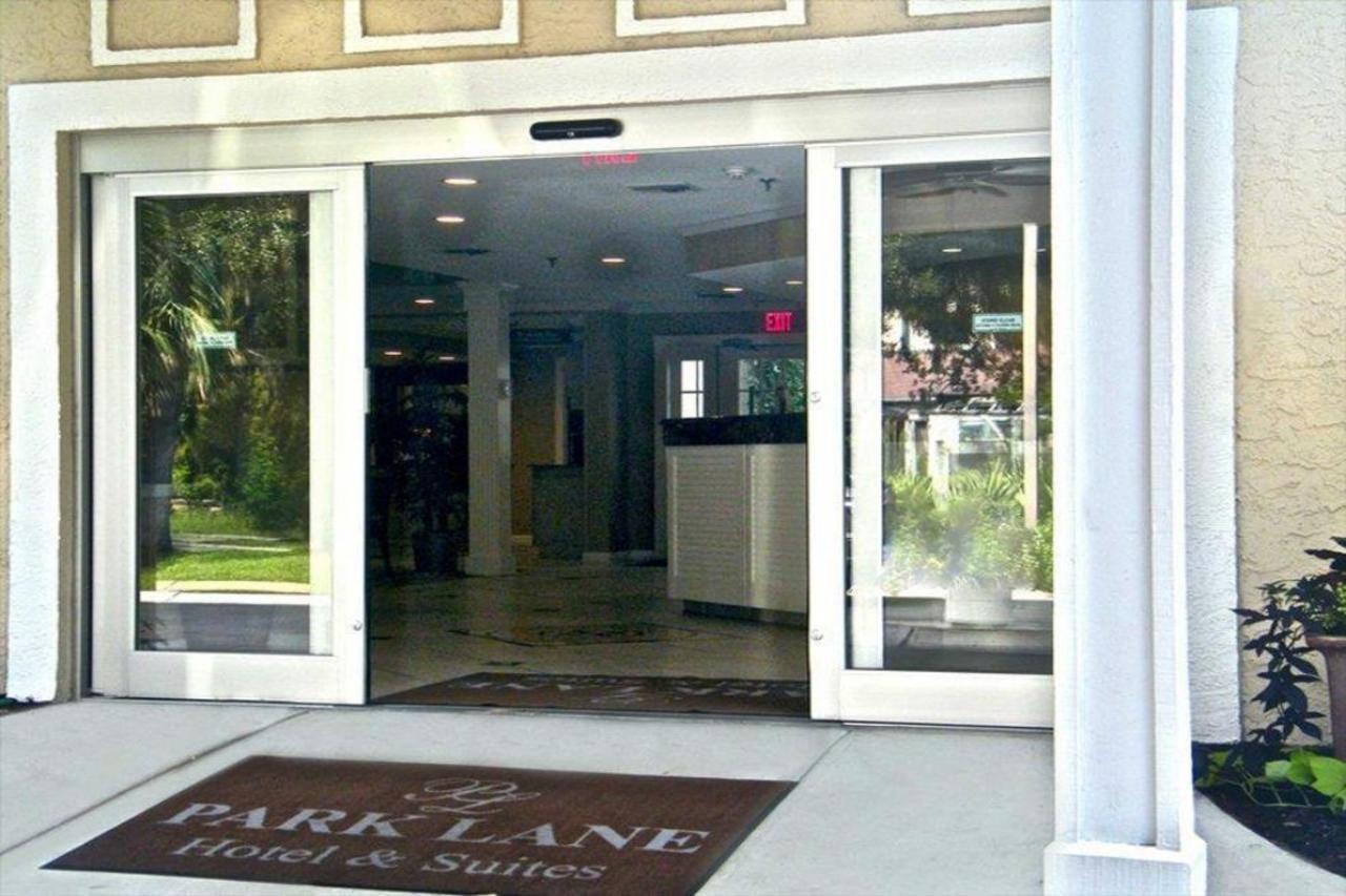 Palmera Inn And Suites Hilton Head Island Exterior photo