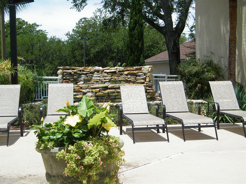 Palmera Inn And Suites Hilton Head Island Exterior photo