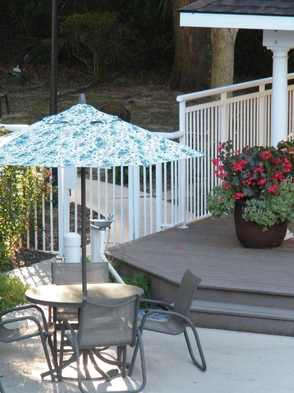 Palmera Inn And Suites Hilton Head Island Exterior photo