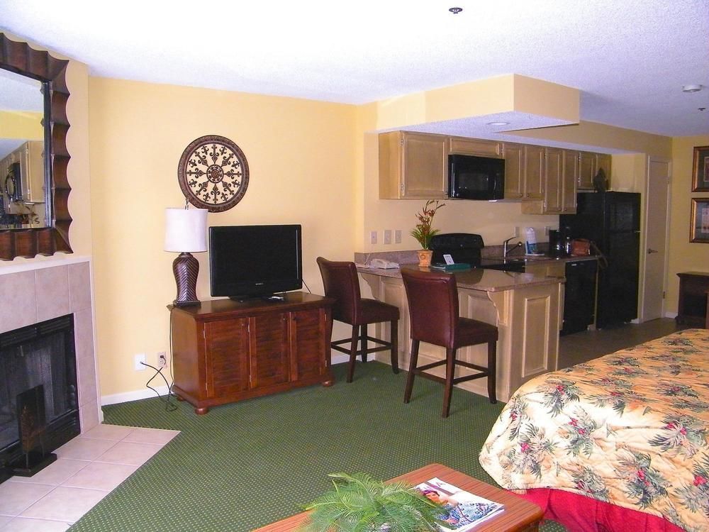 Palmera Inn And Suites Hilton Head Island Exterior photo