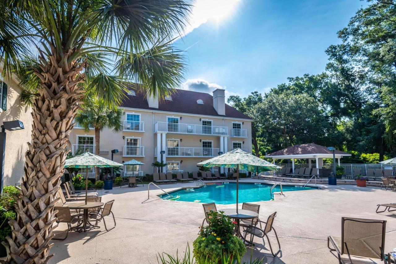 Palmera Inn And Suites Hilton Head Island Exterior photo
