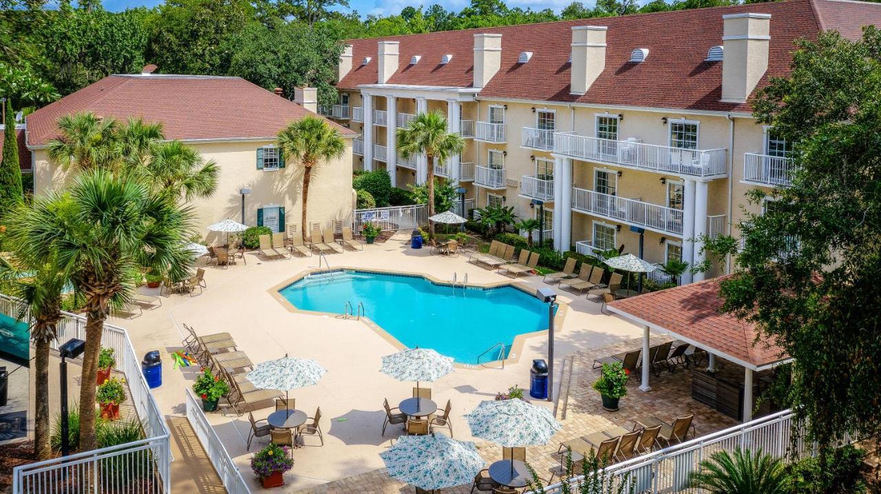 Palmera Inn And Suites Hilton Head Island Exterior photo