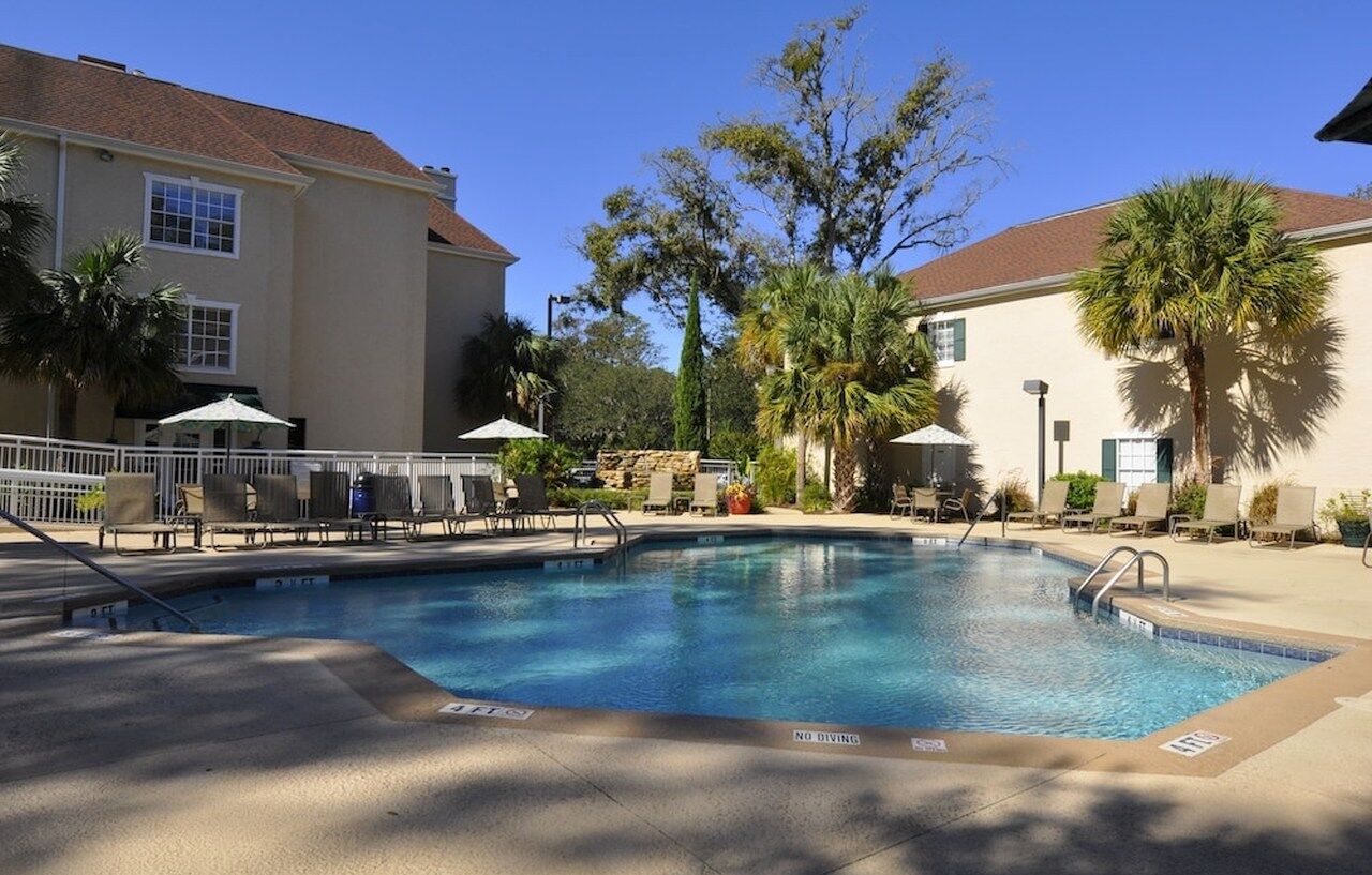 Palmera Inn And Suites Hilton Head Island Exterior photo